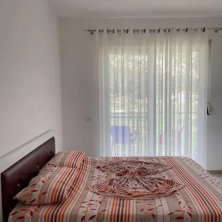 Apartamento Nimfeum Shëngjin