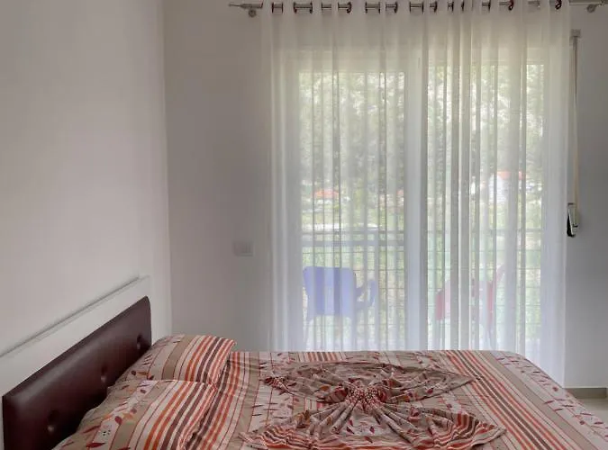 Daire Nimfeum Shëngjin